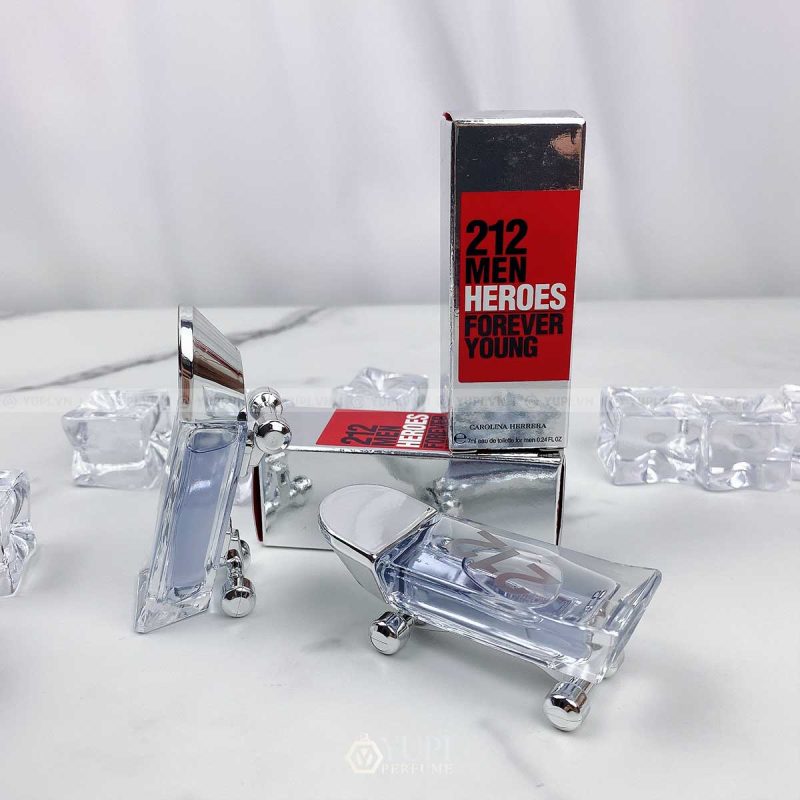 Carolina Herrera 212 Men Heroes Forever Young EDT Mini